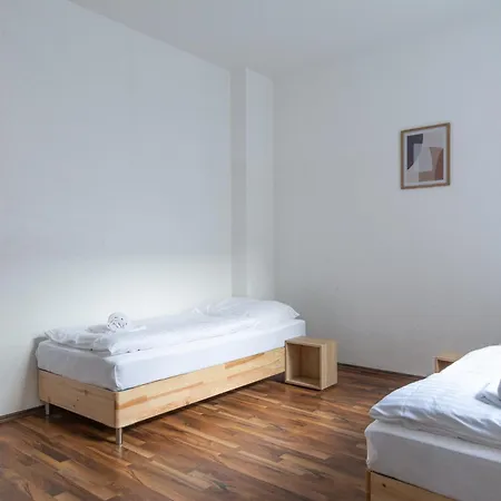T&k - - 3 And 4 Monteur Apartment *