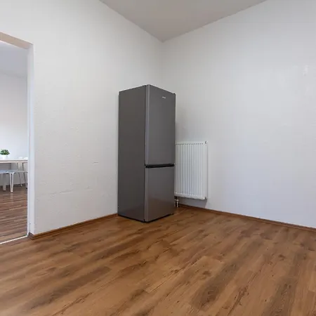 T&k - - 3 And 4 Monteur Apartment